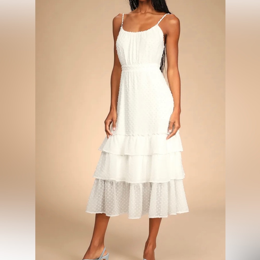 NWT Lulu’s Tiers and Applause White Swiss Dot
Tie-Back Tiered Midi Dress